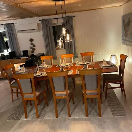 別荘 Moose Island- Lofoten, Tromso, Senja In One Step *